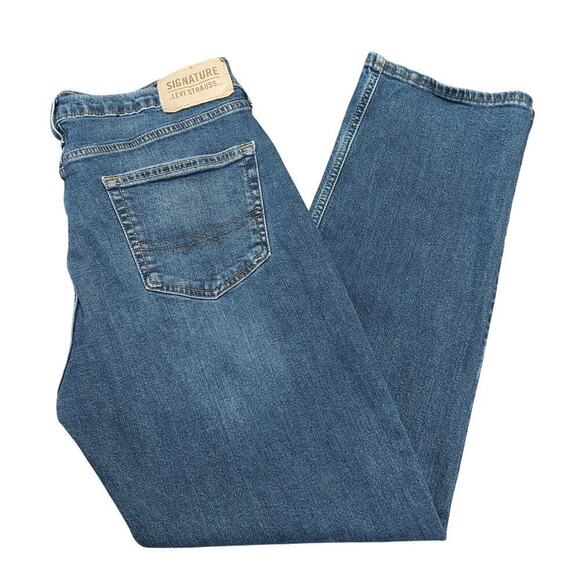 Signature Levi Strauss Men's Straight Leg Dark Wash Denim Jeans - Picture 1 of 7